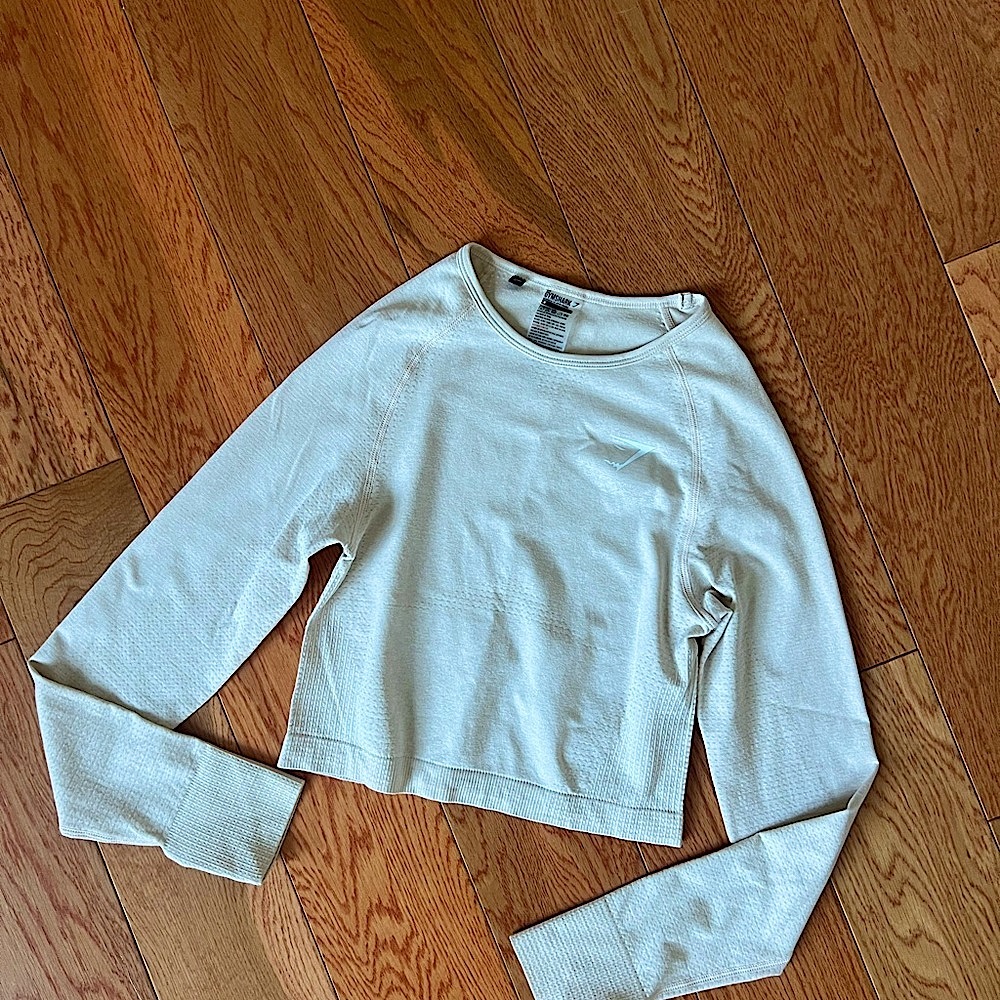 Gymshark long sleeve crop top size medium tan beige vital seamless